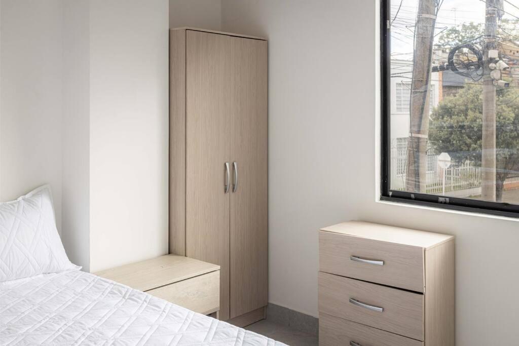 Moderna Habitacion Campin Bogotá